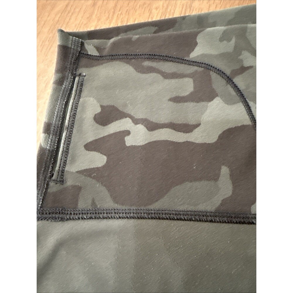 Lululemon Align Pant II 25” Heritage 365 Camo Green Twill Multi Women’s Size - Picture 7 of 7